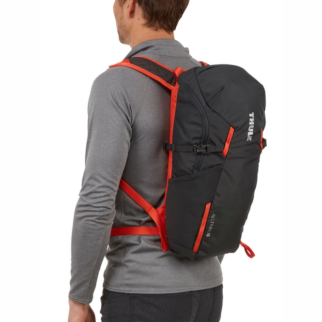 Rucksack Thule AllTrail 15L Obsidian Roarange 4 Rucksack Thule AllTrail 15L Obsidian Roarange – Bild 2