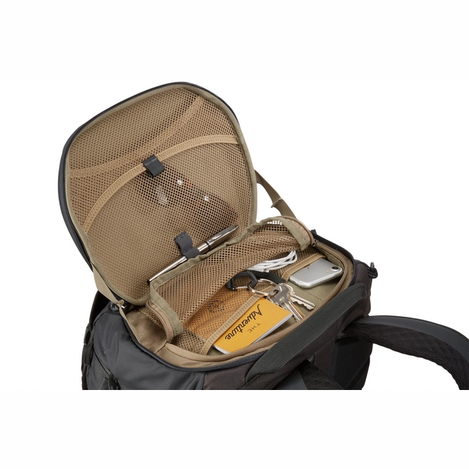 Rucksack Thule Landmark 60L Obsidian 7 Rucksack Thule Landmark 60L Obsidian – Bild 5